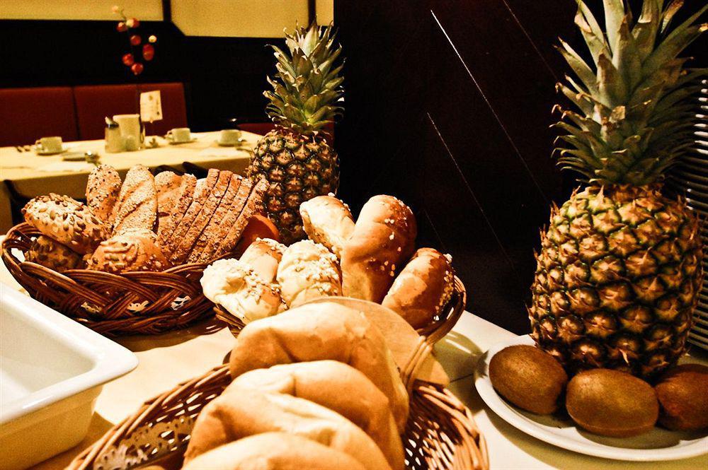 Mercure Raphael 4* Viena